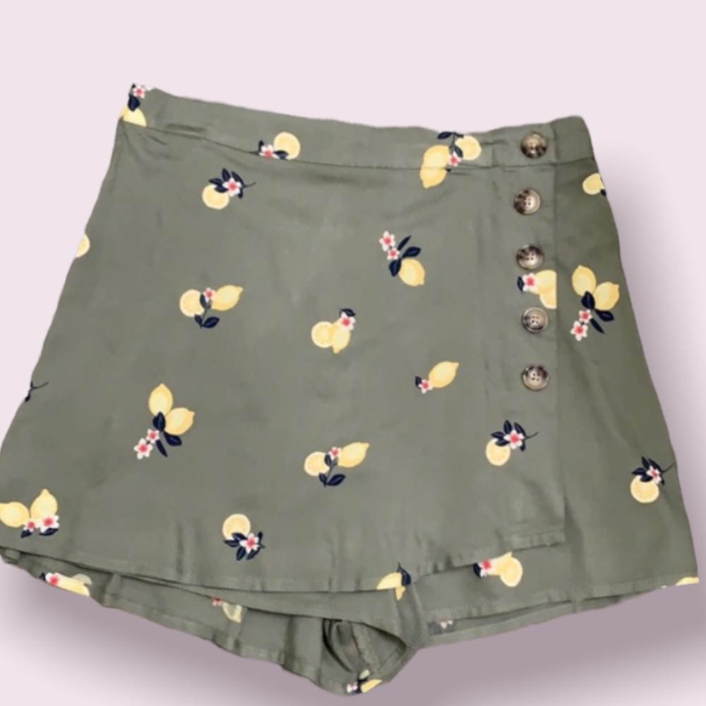 Lemon Soft High rise Skorts